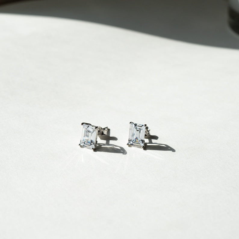 Dainty Stone Cut Stud